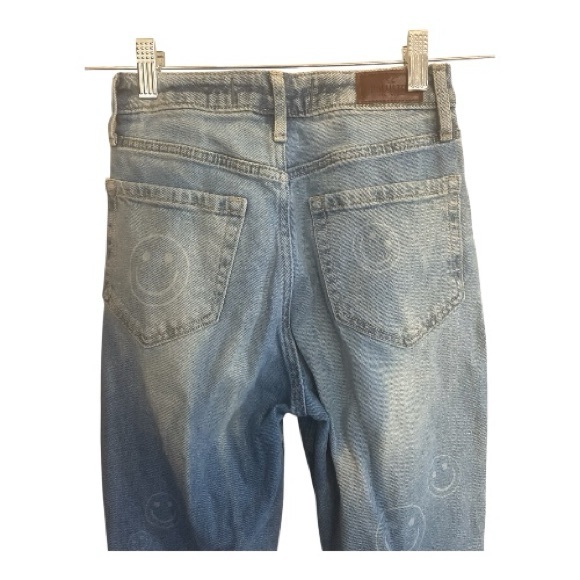 Hollister Distressed High Rise Light Blue Denim Mom Jeans Size 23 - Picture 4 of 9